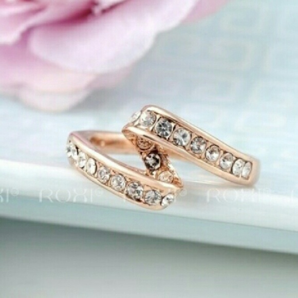 Rose Gold Gorgeous Diamond Swirl Ring - Picture 3 of 4