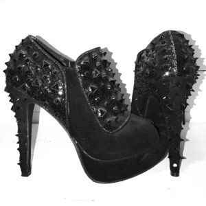 Spiked black peep toe heels