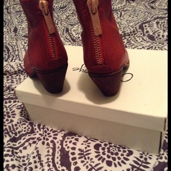 Sam Edelman boots - Picture 2 of 4