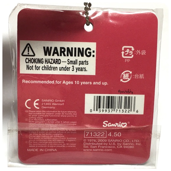 FREE // 🆕 HK NY pins - Picture 2 of 2