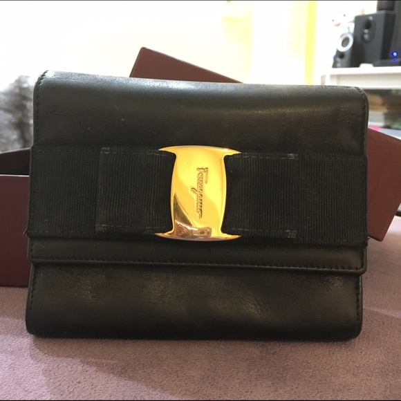 💯 Authentic Ferragarmo💕 - Picture 2 of 3