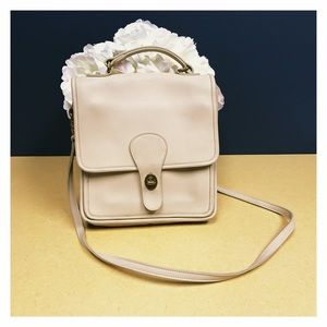 Coach Handbags - Vintage Coach Leather Purse