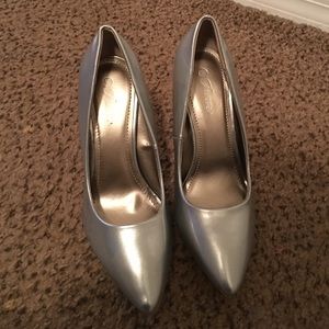 Save 10 pumps NEVER been worn