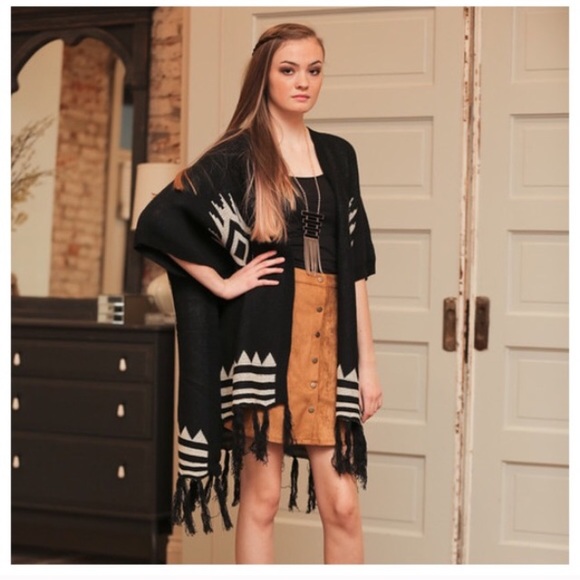 Aztec Fringe Cardigan - Picture 2 of 2