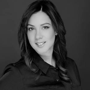 Meet your Posher, Janira