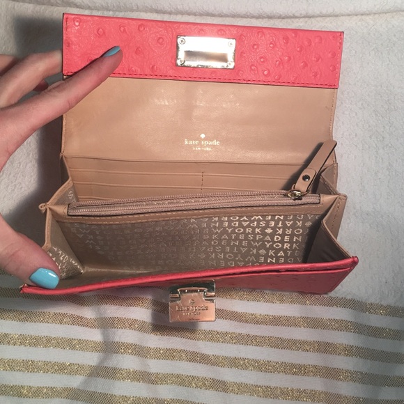 Kate Spade Cyndy Ostrich Embossed Leather Wallet - Picture 2 of 4