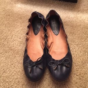 Navy blue ballet flats