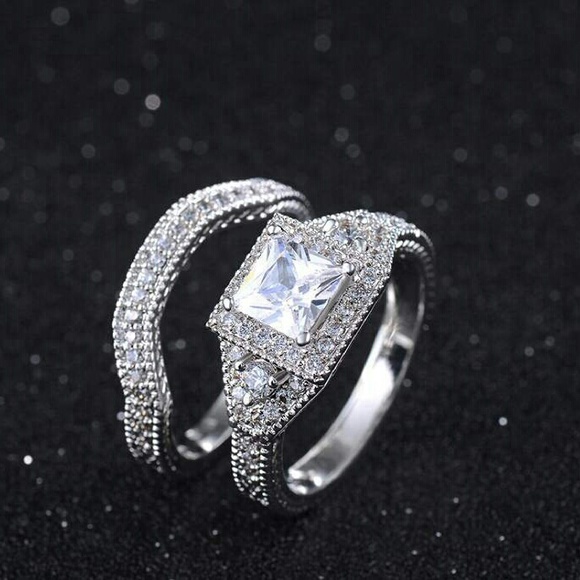 18 KT GOLD FILLED CZ 2 PC RING - Picture 3 of 4
