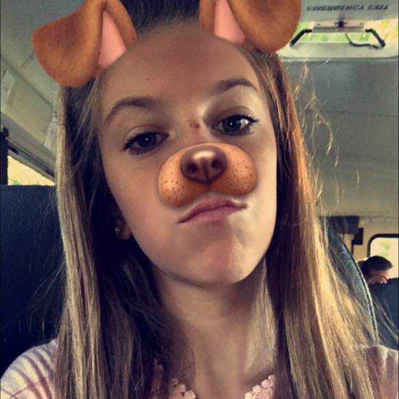 Meet your Posher, Danielle - Picture 1 of 1