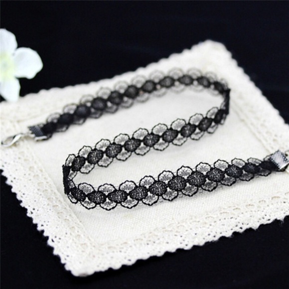 💟Delicate Black Choker💟 - Picture 2 of 2