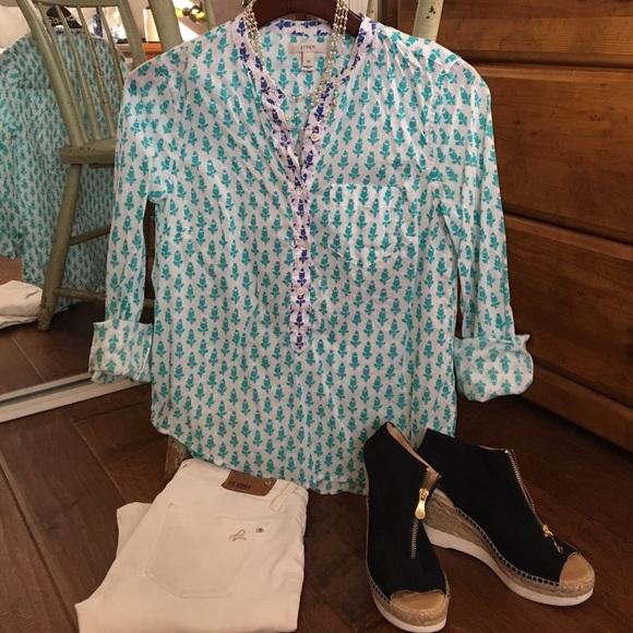 J.crew size 00. Pop over blouse. Teal & blue
