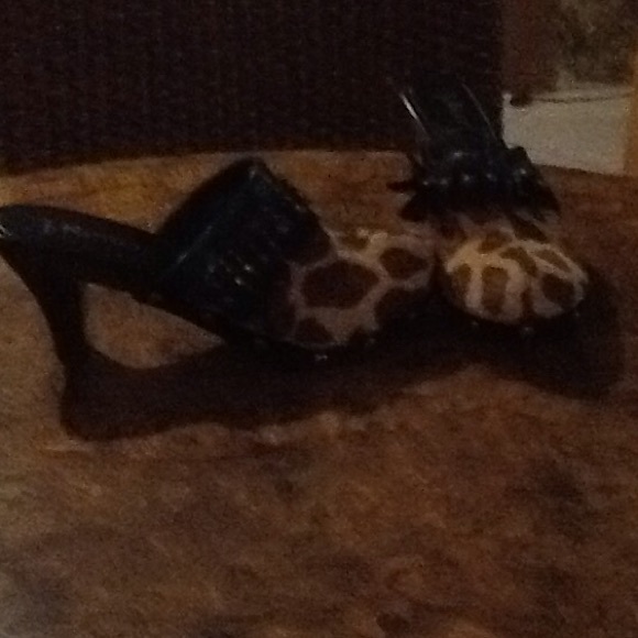 Shoes - Picture 2 of 2