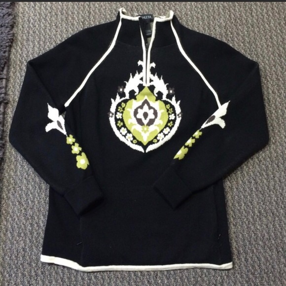 Athleta sweater size S