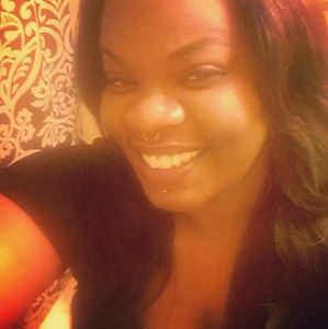 Meet your Posher, Fatima