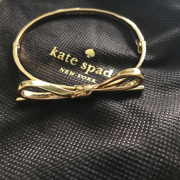 Gold Bow Bracelet
