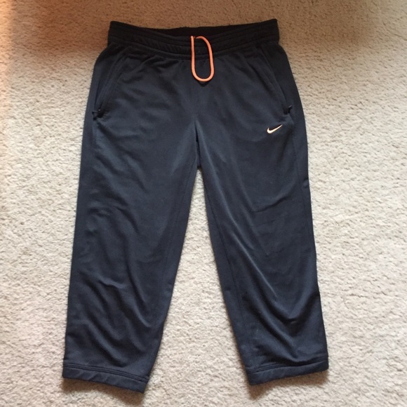 Nike dri-fit cropped pants
