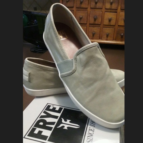 FRYE slip on NWT leather shoe
