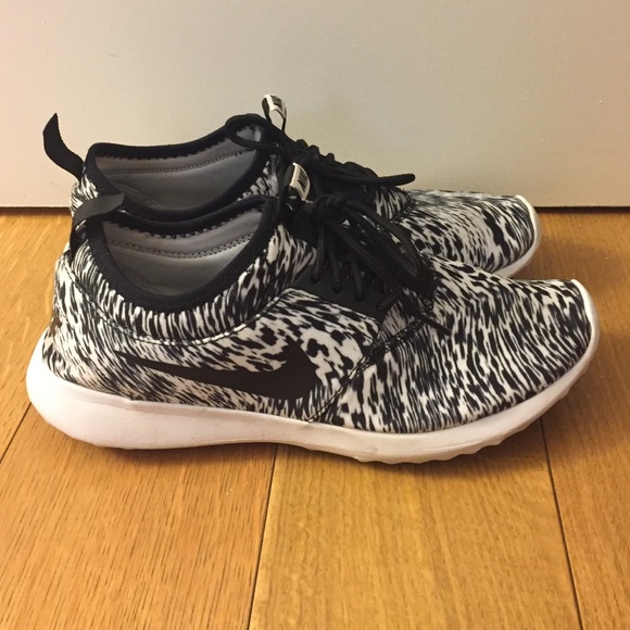 Nike Air Juvenate Black/White Pattern