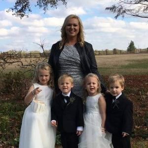 Meet your Posher, Candice