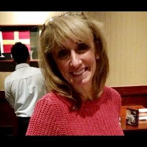 Meet your Posher, Connie