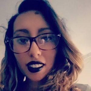 Meet your Posher, Selena