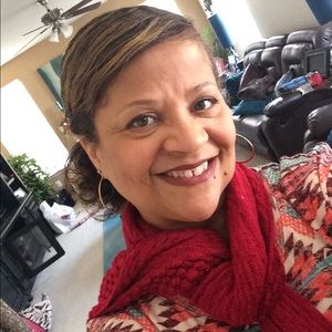 Meet your Posher, Rochelle