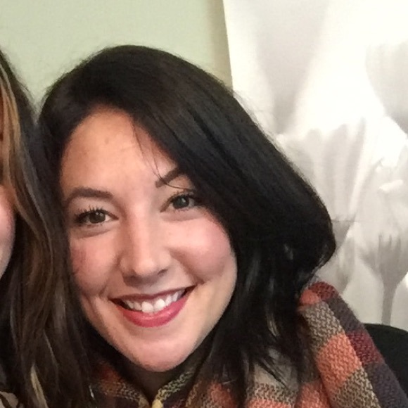 Meet your Posher, Kendra