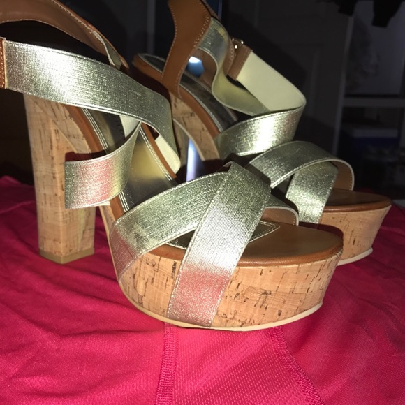 Chinese Laundry wedges