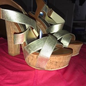 Chinese Laundry wedges