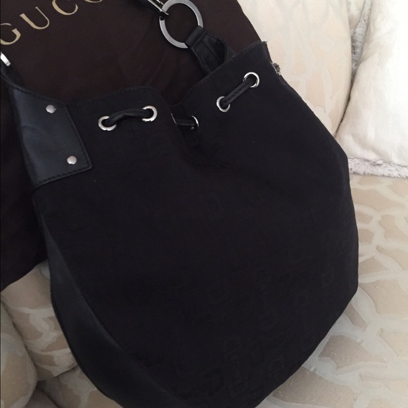 Gucci purse excellent condition! Priced reduced! - Picture 2 of 4