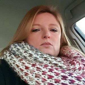 Meet your Posher, Angie