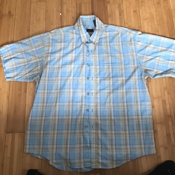 Men's dress shirt. Size XL.
