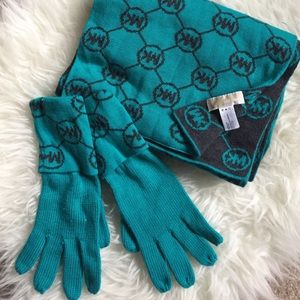 Michael Kors scarf and glove set - nwot