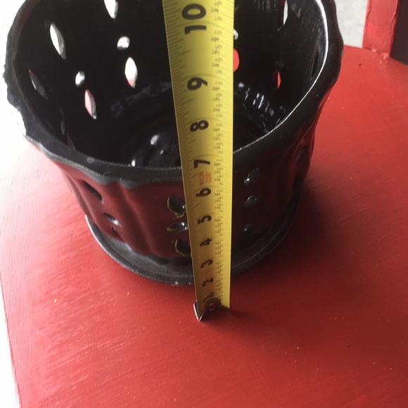 Pot - Picture 3 of 3