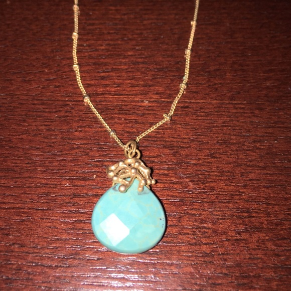 Pendant necklace
