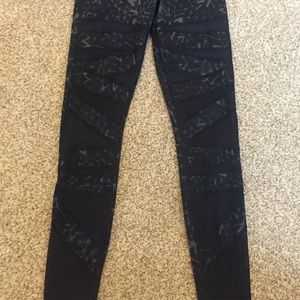 Lululemon high times mesh pants Sz 6