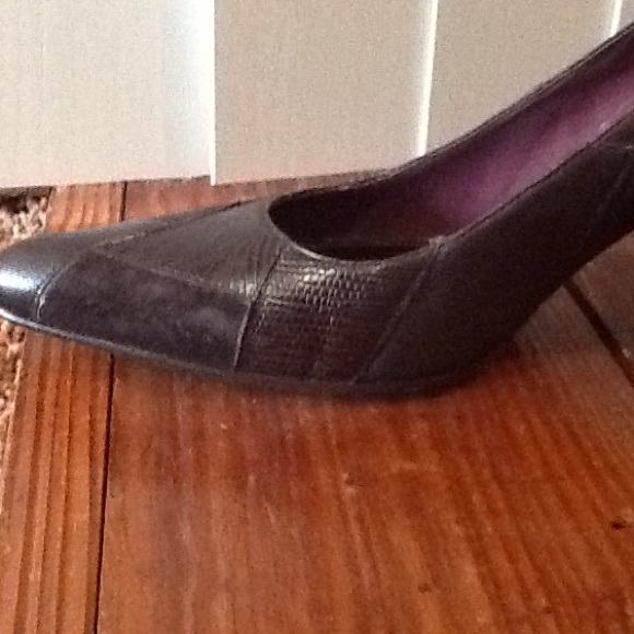 Shoes - Picture 2 of 3