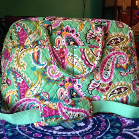NWT Vera Bradley Weekender in Tutti Fruitti