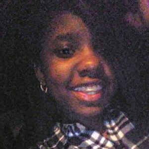 Meet your Posher, Monaee