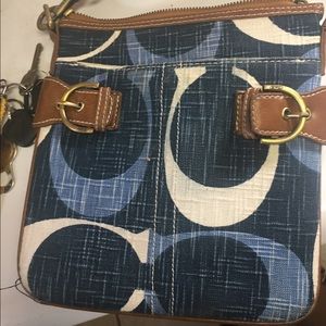 Cross body coach purse