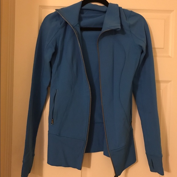 Lululemon jacket size 6