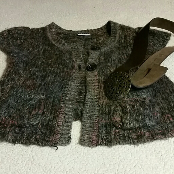 Sweater - Picture 1 of 2