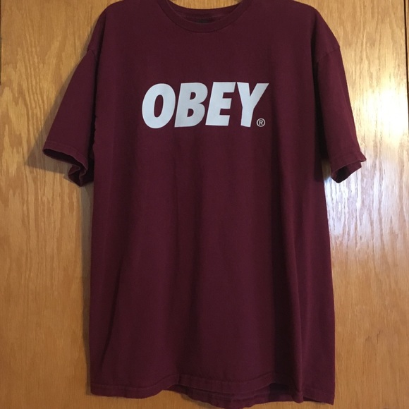 Mens OBEY XL maroon tshirt