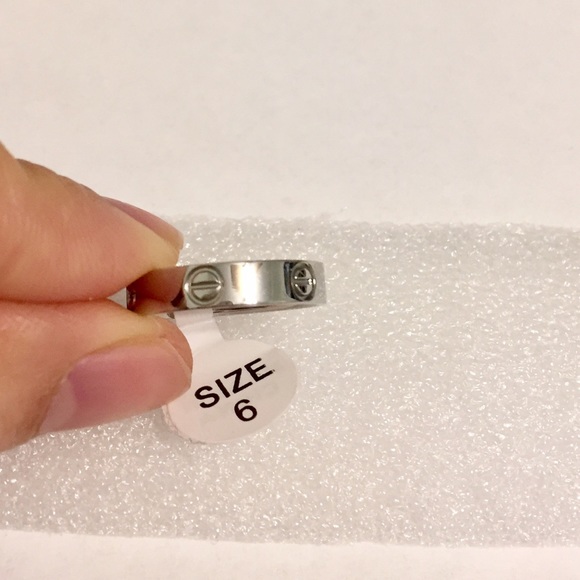 Stainless Steel Love Ring Size 6 silver and gold - Picture 2 of 2