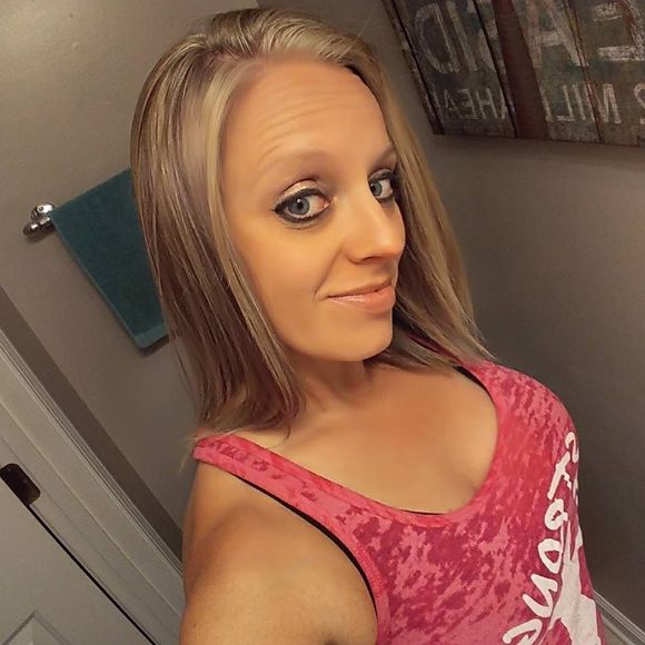 Meet your Posher - Picture 6 of 6