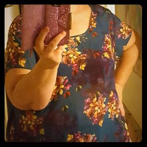 Torrid Plus Floral Keyhole back blouse