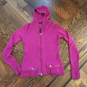 BCBG Maxazria   ladies sweater size small