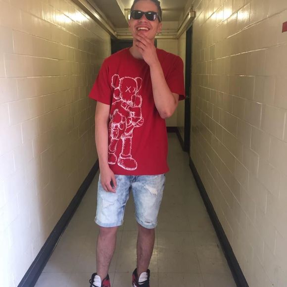 Meet your Posher, Kenny - Picture 1 of 1