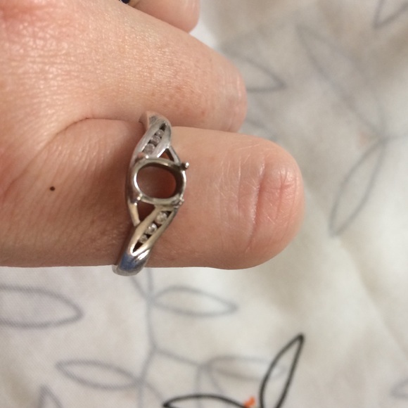 Small Diamonds - Picture 2 of 3