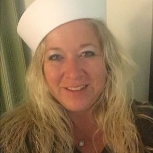 Meet your Posher, Stacy